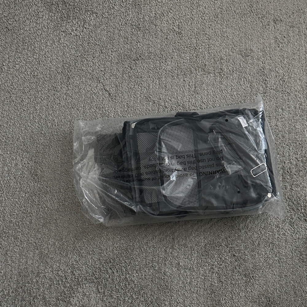 Frisco soft pet carrier brand new